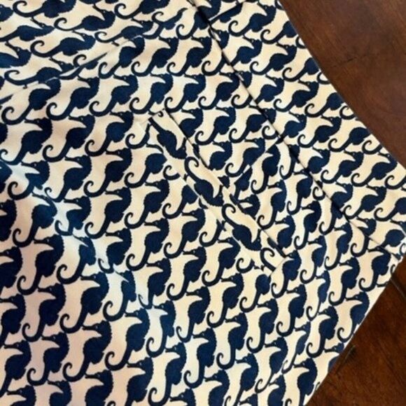 J Crew Seahorse Chino Style Side Zip shorts White With Blue Stretch Size 4 - Picture 6 of 6